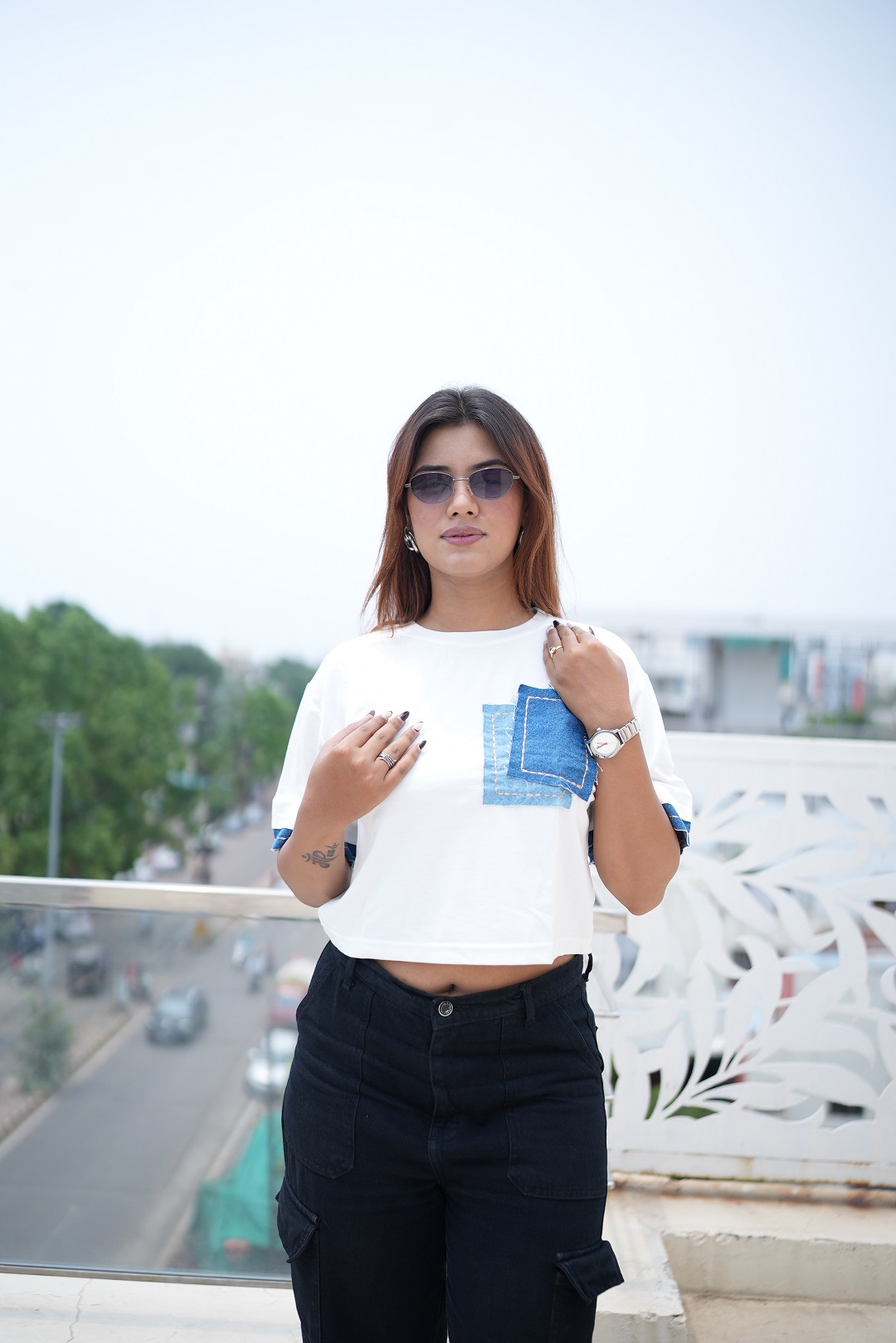 Smooth white fabric with denim patch Crop T-shirt